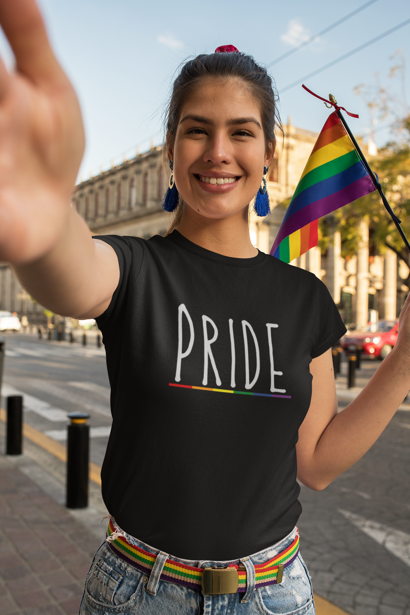Pride (English) Text LGBTQ+ T-Shirt - Unisex