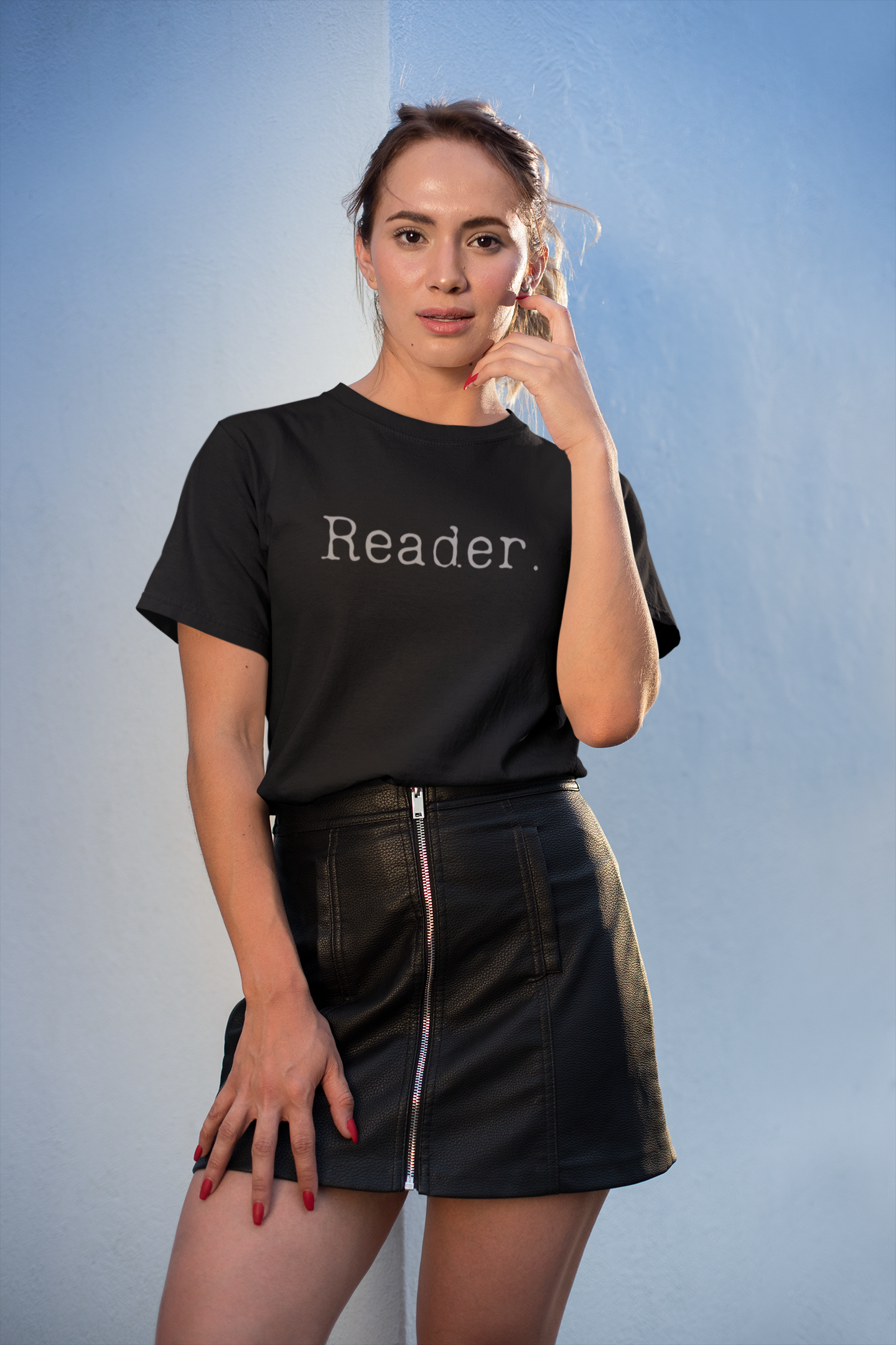 Reader Small (English) Text T-Shirt - Unisex