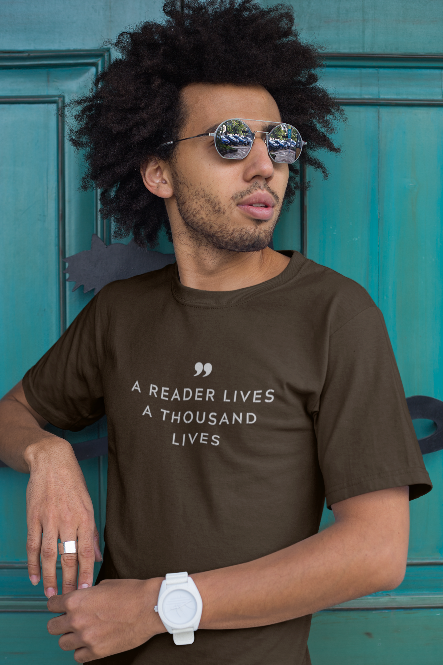 A Reader Lives A Thousand Lives T-Shirt - Unisex