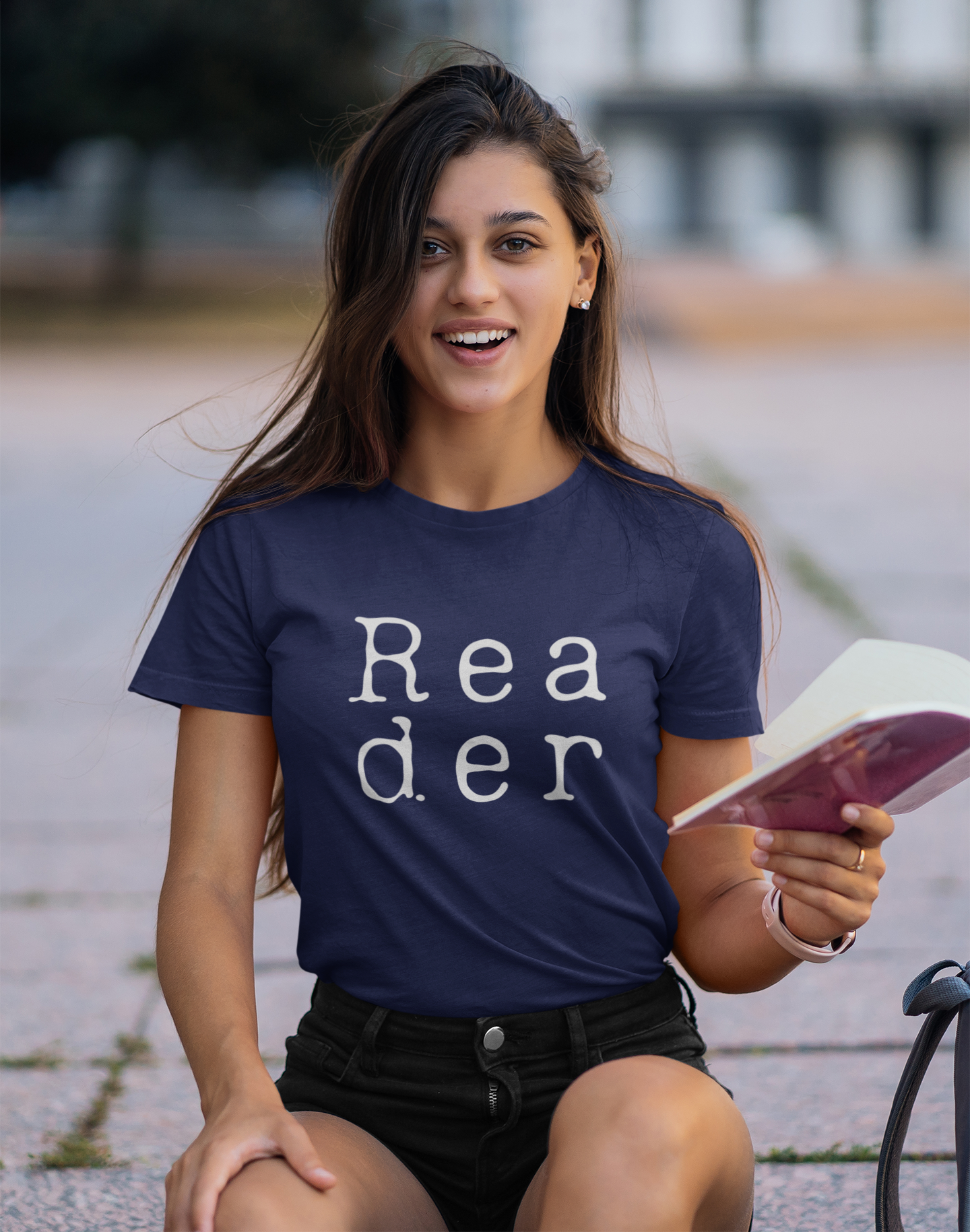 Reader Big (English) Text T-Shirt - Unisex