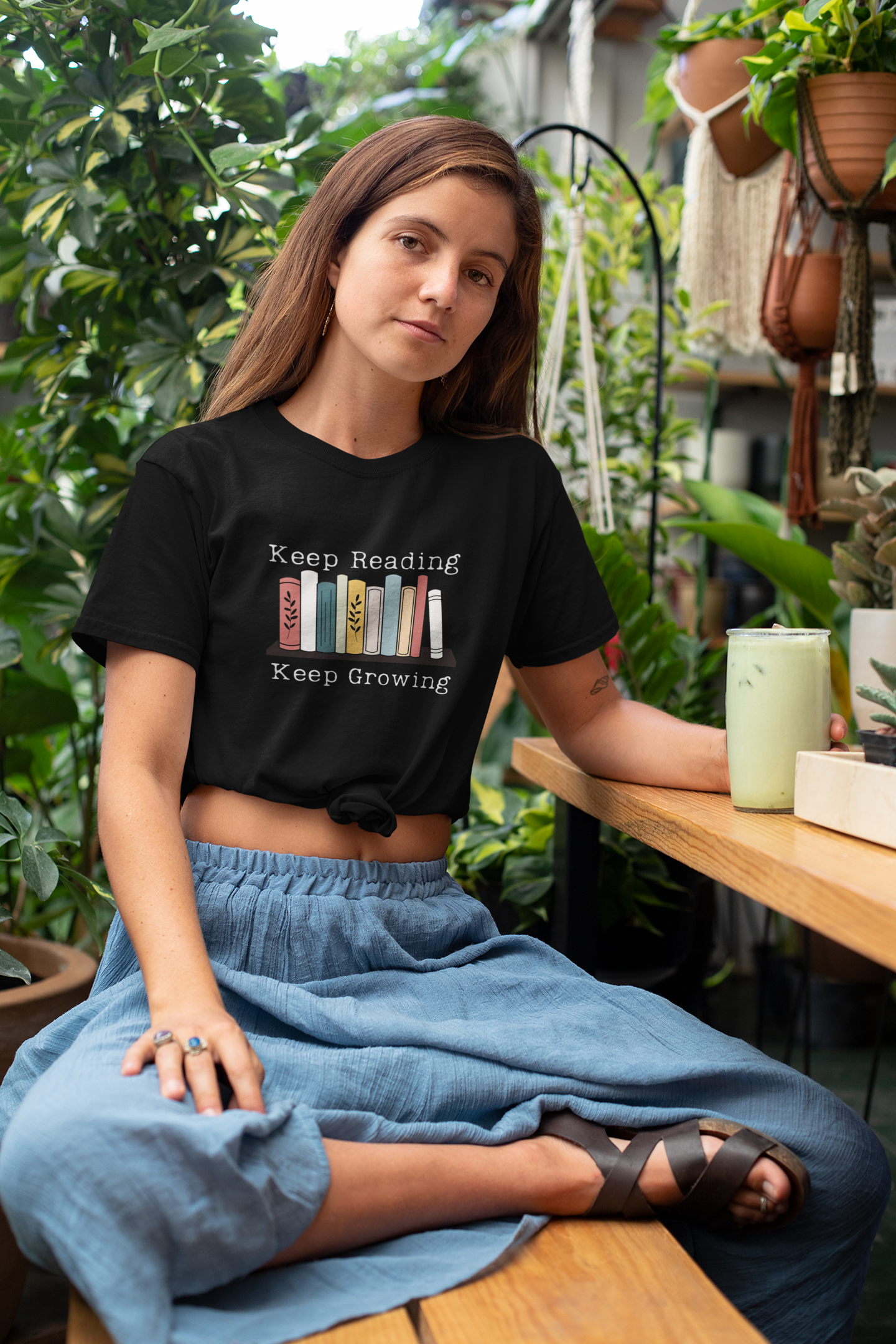 Keep Reading Keep Growing T-Shirt - Unisex