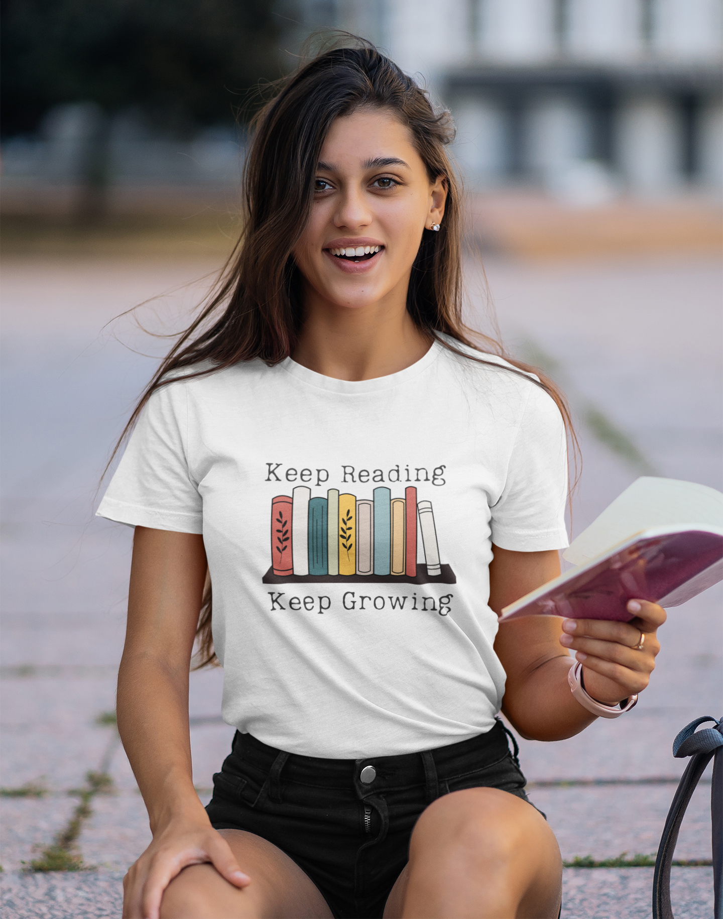 Keep Reading Keep Growing T-Shirt - Unisex