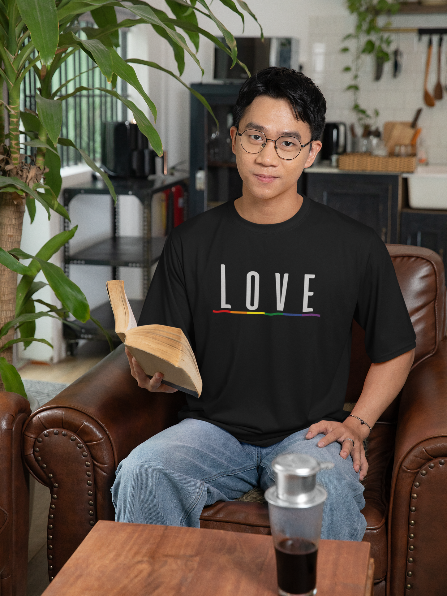 Love (English) Text LGBTQ+ Oversized T-Shirt - Unisex